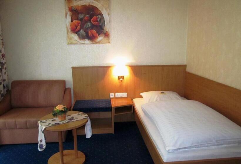 Отель Gasthof Rodachtal Mit Gästehaus Katharina