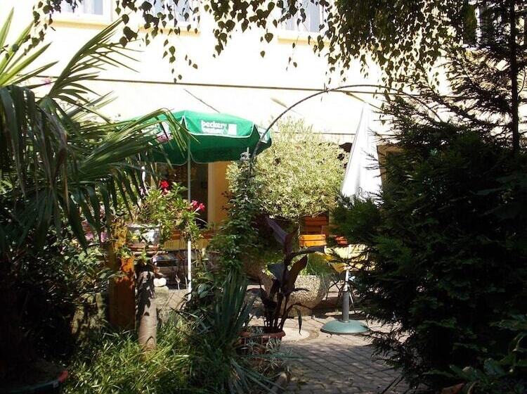 Gasthof Und Landhotel Zur Ausspanne