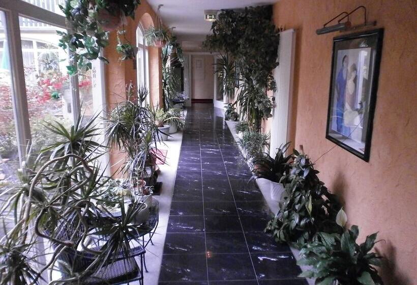 Gasthof Und Landhotel Zur Ausspanne