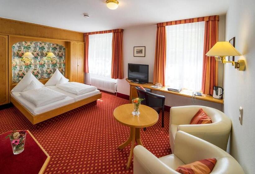 فندق Gasthof Zum Weyssen Rössle