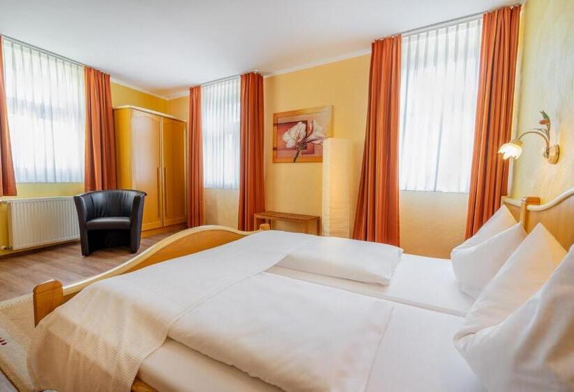 Отель Goldener Pfropfenzieher