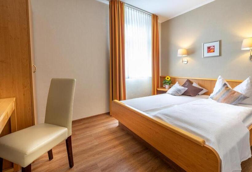 Отель Goldener Pfropfenzieher