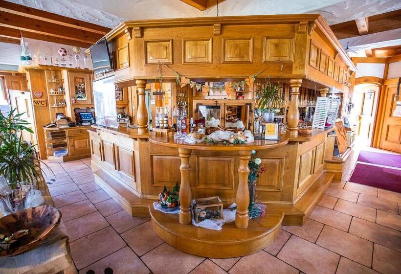 ホテル Hauensteiner Hof