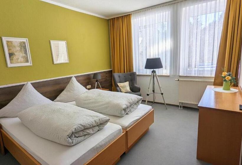 ホテル Heilbrunnen