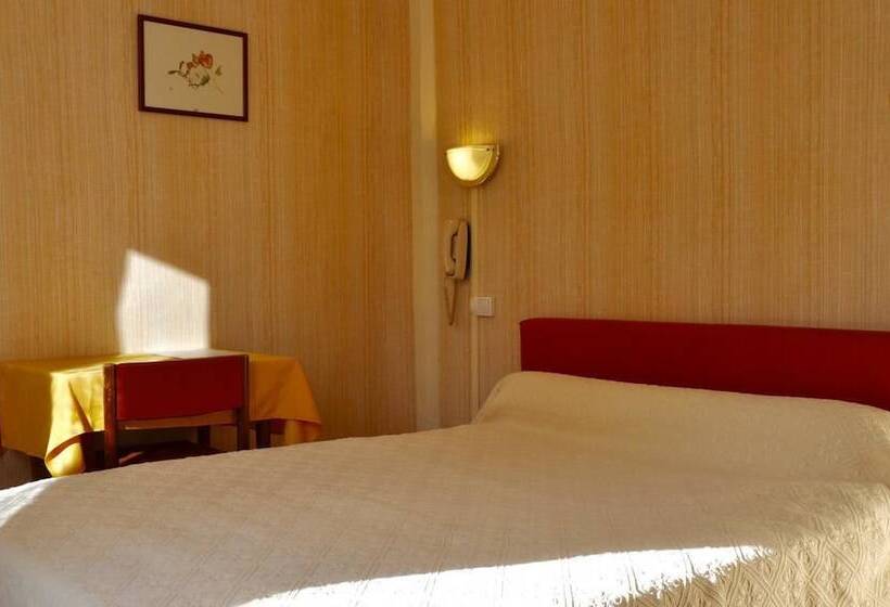 호텔 Hôtel Des Eaux Bonnes