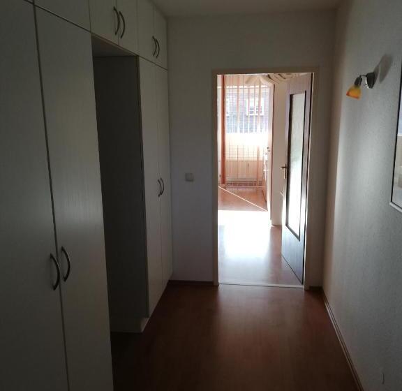 בית מלון כפרי Ideal