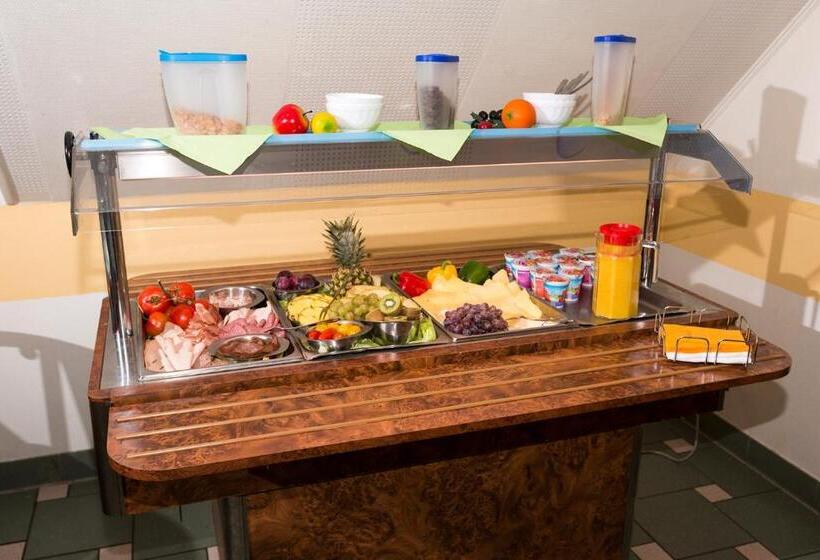 בית מלון כפרי Ideal