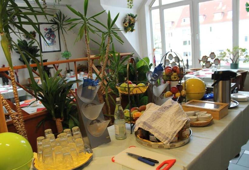 בית מלון כפרי Ideal