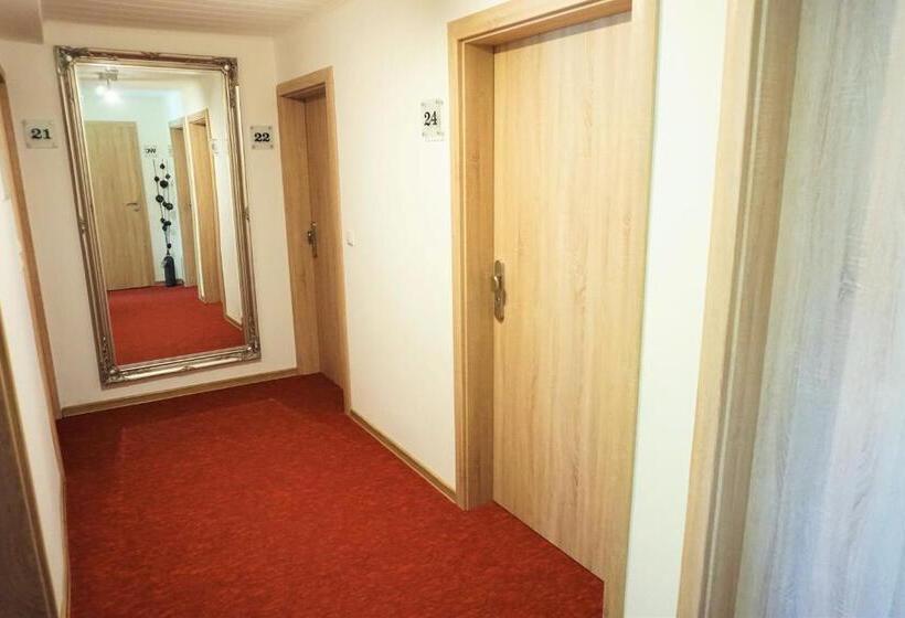 호텔 Jan Van Werth