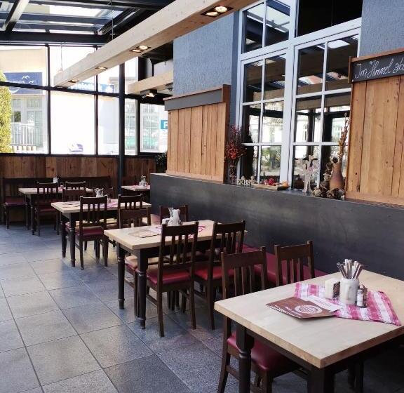 酒店 Kühlungsborner Brauhaus