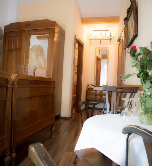 בית מלון כפרי Kleine Villa Rose