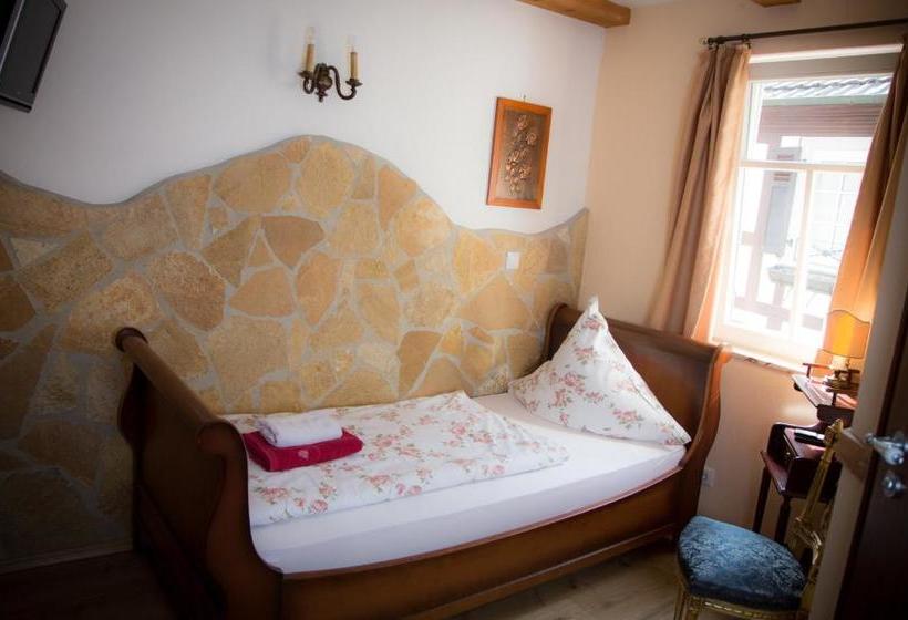 בית מלון כפרי Kleine Villa Rose