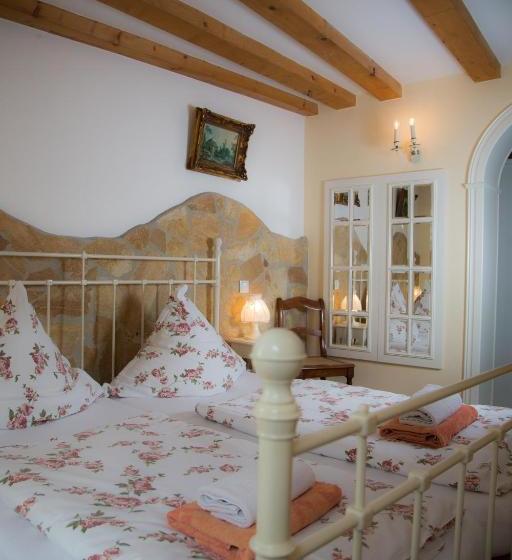 בית מלון כפרי Kleine Villa Rose