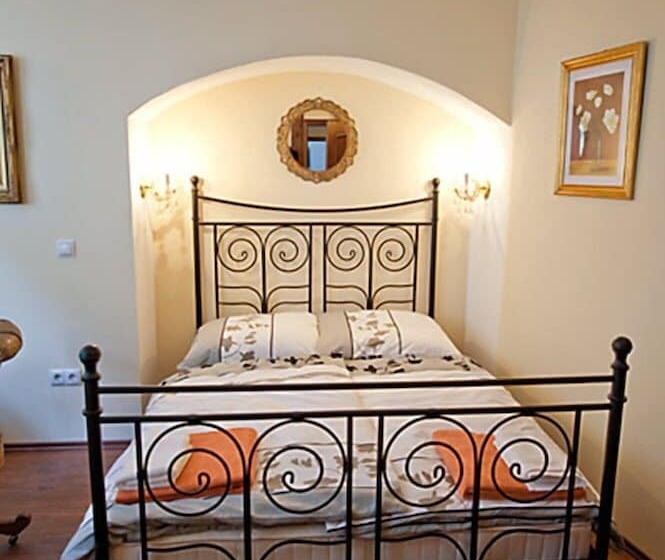 בית מלון כפרי Kleine Villa Rose