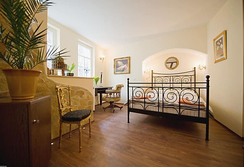 בית מלון כפרי Kleine Villa Rose