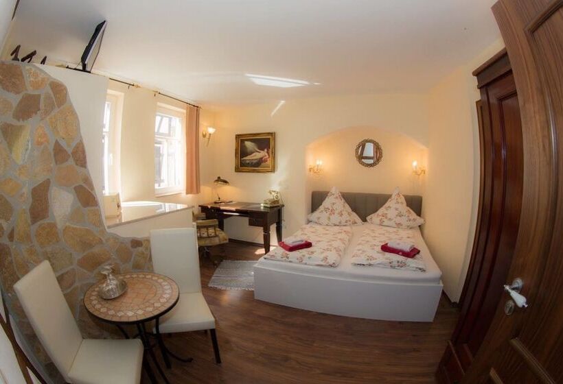 בית מלון כפרי Kleine Villa Rose