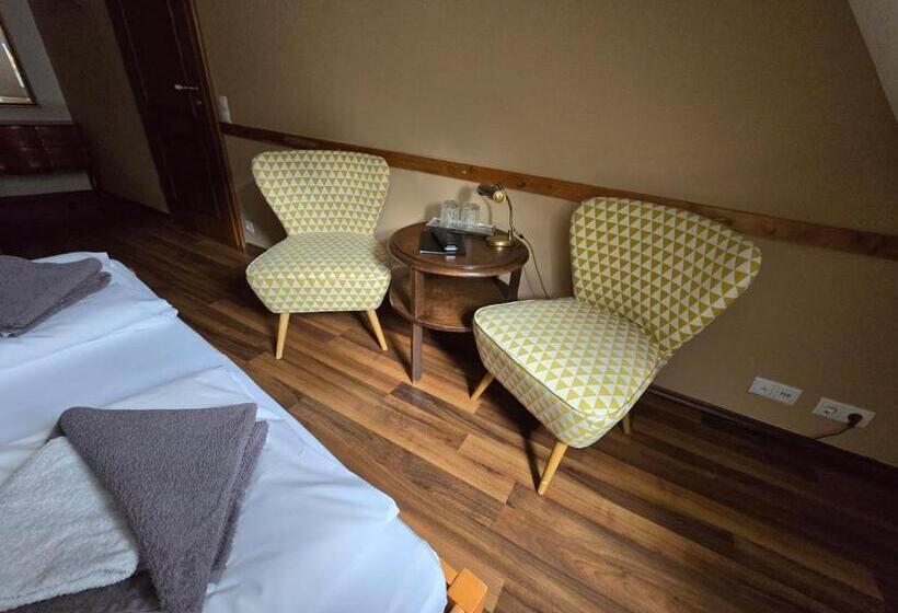 בית מלון כפרי Kleine Villa Rose