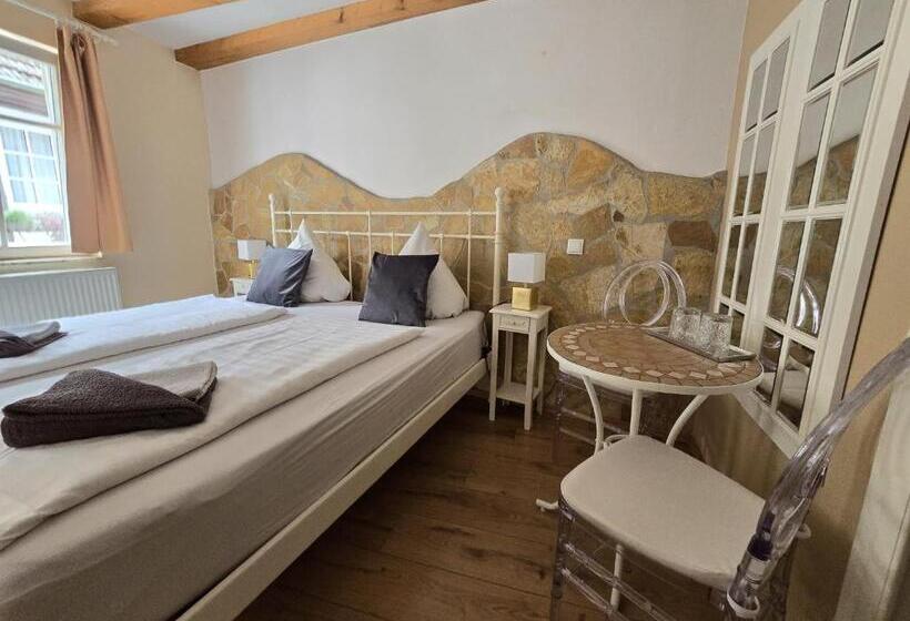 בית מלון כפרי Kleine Villa Rose