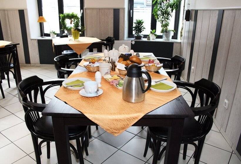 בית מלון כפרי Klenkes Am Bahnhof