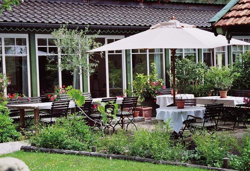 Отель Landhaus Benediktenhof