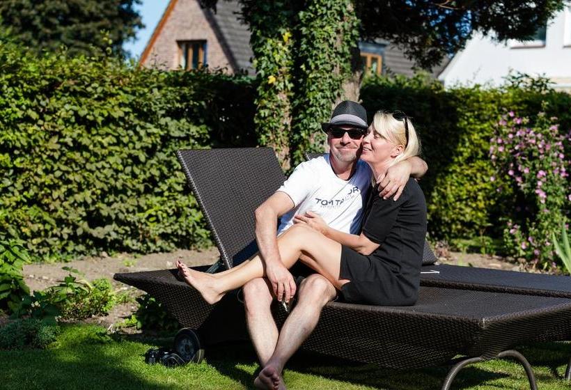 בית מלון כפרי Landhaus Haffkrug