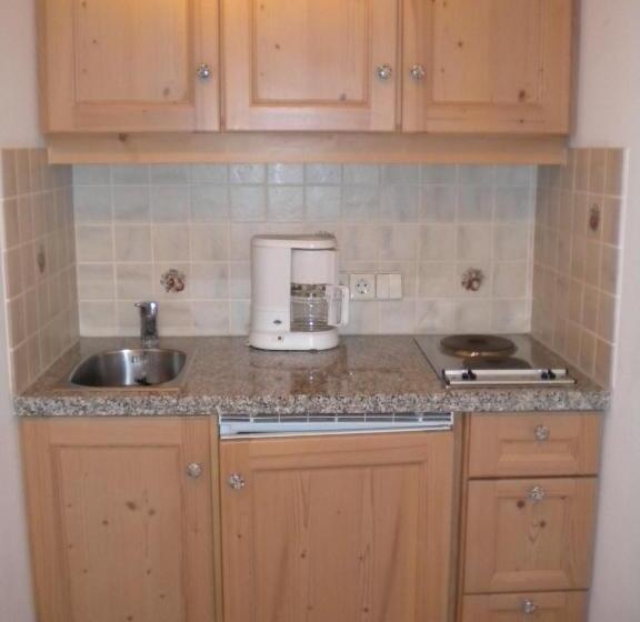 Отель Landhaus Lenzenhof