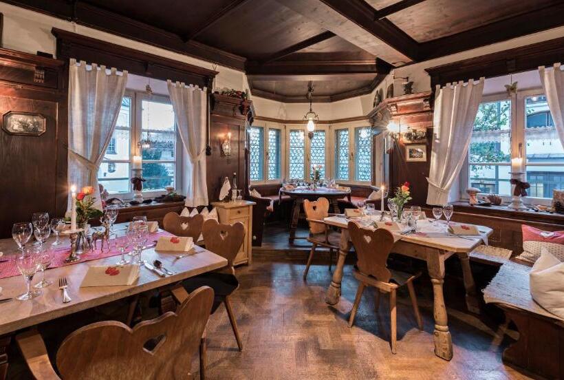 Отель Landhaus Lenzenhof