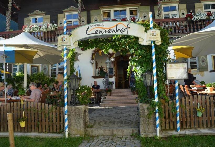 Отель Landhaus Lenzenhof
