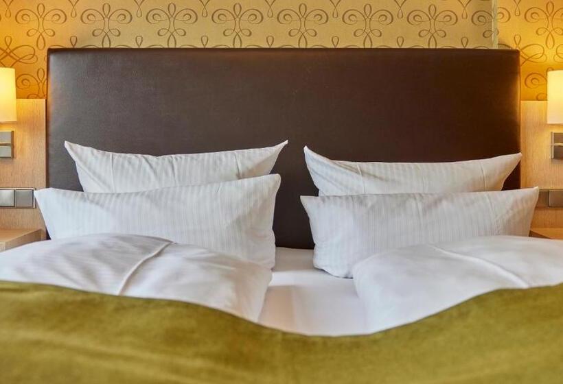 Отель Mayer S Wein