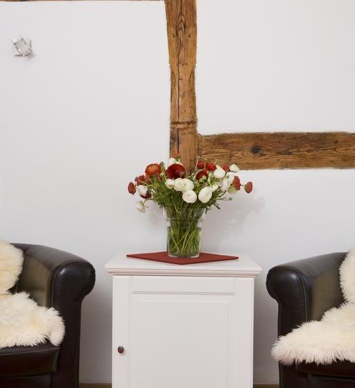 בית מלון כפרי Montfort Schlössle