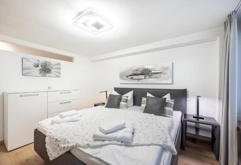 ホテル Oma's Küche & Quartier