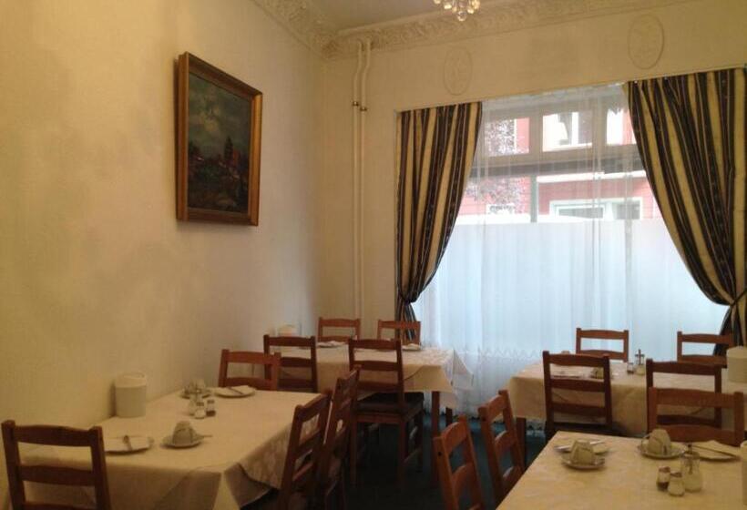 هتل Pension Dorma