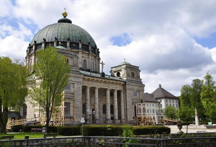 בית מלון כפרי Pension Gasthaus Zur Schmiede