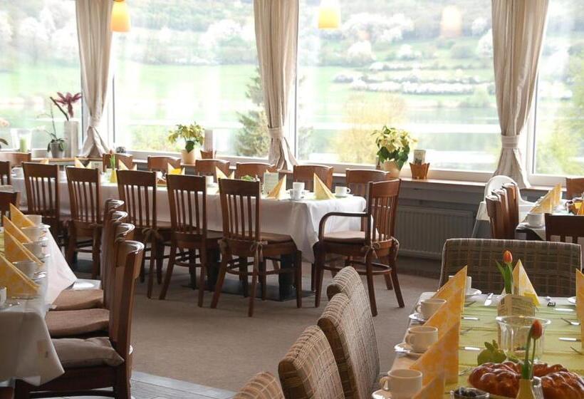 ホテル Ferienwohnungen Cafe Maarblick