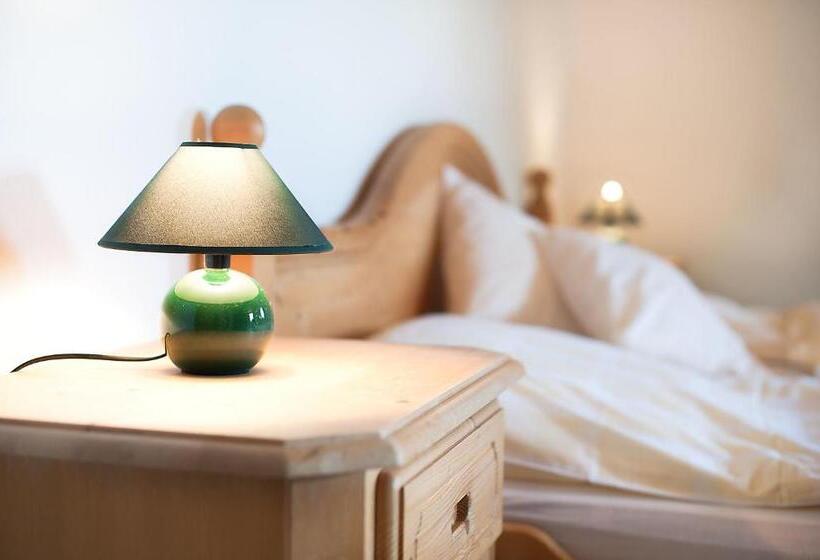 Отель & Restaurant   Gasthaus Brandner