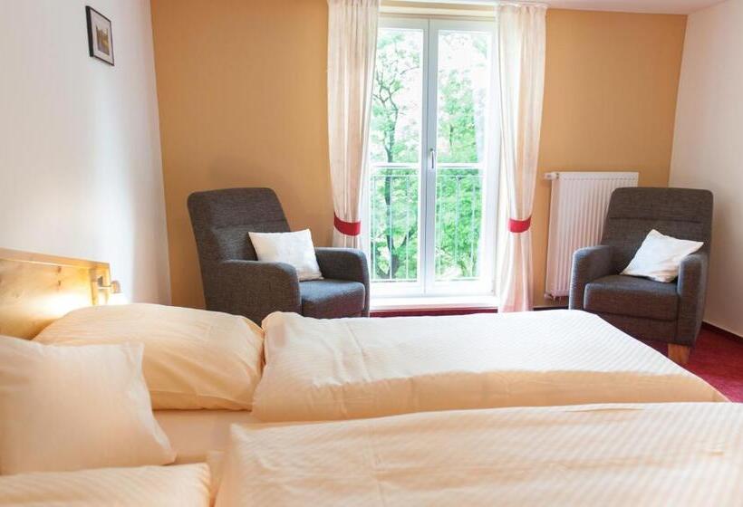 Отель & Restaurant   Gasthaus Brandner