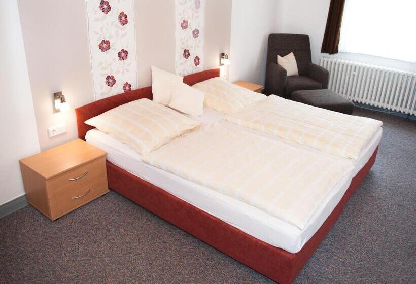 Отель & Restaurant   Gasthaus Brandner