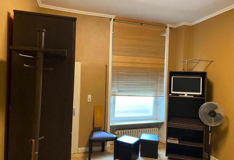 هتل Restaurant Frankenturm