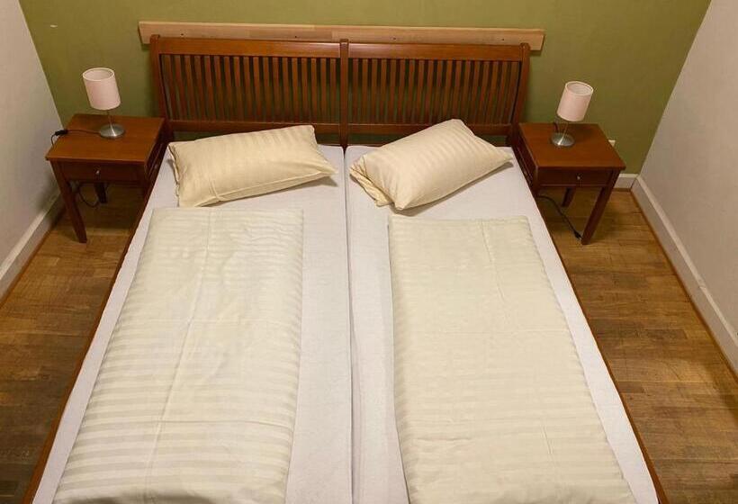 هتل Restaurant Frankenturm