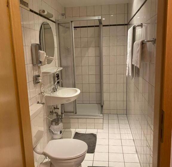 هتل Restaurant Frankenturm