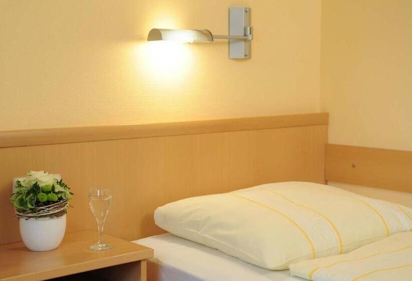 Отель & Restaurant Hugenottengarten