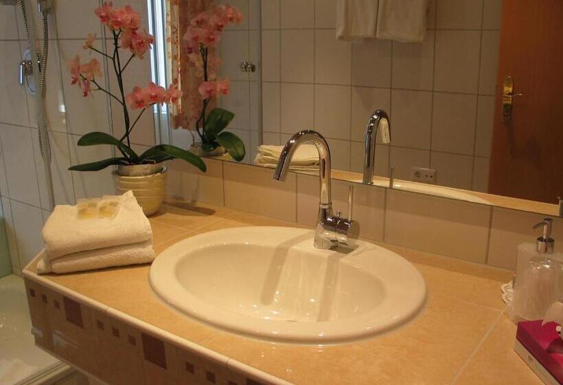 Отель Restaurant Kolb