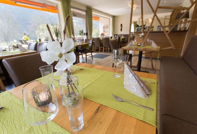 בית מלון כפרי Restaurant Sonnenlay