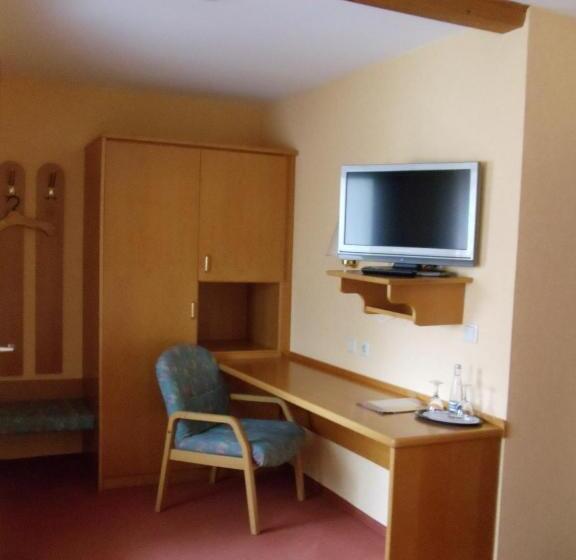 Отель Restaurant Weisbrod