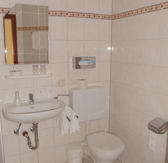 ホテル Restaurant Weisbrod