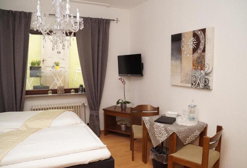 Отель Restaurant Zunftstube