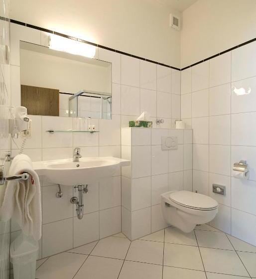 Отель Restaurant Zunftstube