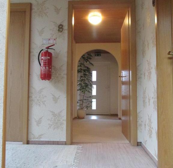 ホテル Schauenburg