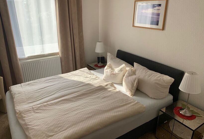 Отель Stadt Hamburg