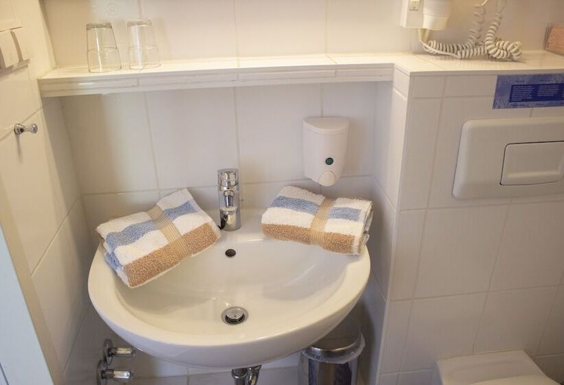 Отель Stadt Hamburg